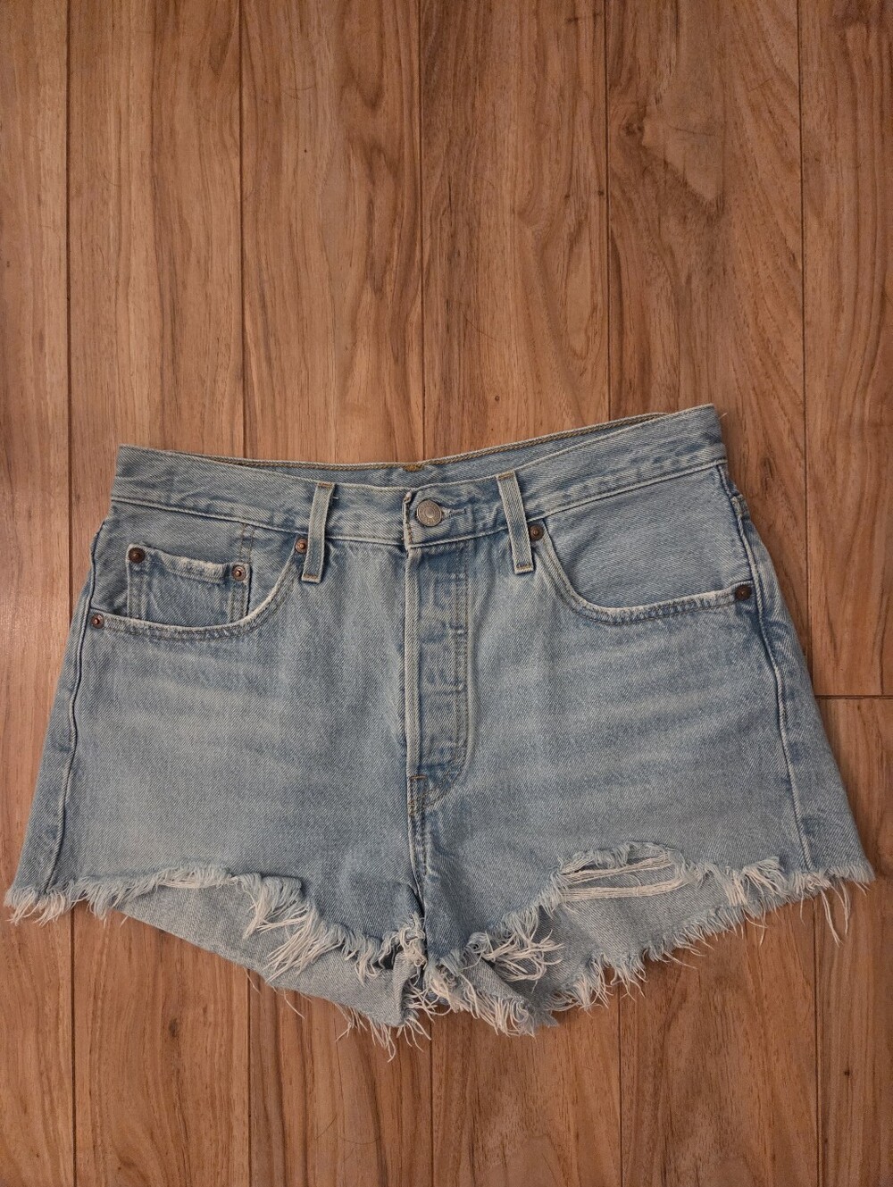 Levis Premium 501 Denim Shorts Womens Size 28 Button Fly Distressed Jean Shorts